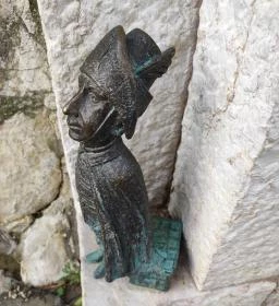 Kolodko: a Vár őrzője miniszobor