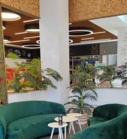 Lipóti Pékség és Kávézó - ETO Park