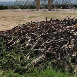 Love by Milov - Szeretet szobor Vál - Egyéb