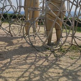 Love by Milov - Szeretet szobor Vál - Egyéb