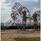 Love by Milov - Szeretet szobor Vál - Egyéb