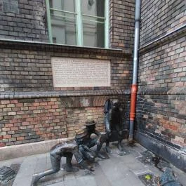 Pál utcai fiúk szobra Budapest - Egyéb