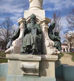 300. legjobb látnivaló: Püspök kút