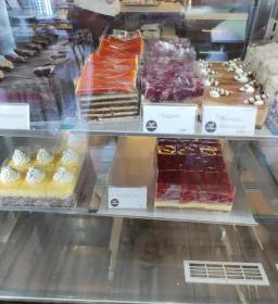 SzilVanilla Sütibár - Cukrászda & Kávézó