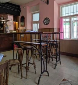 Teca Kocsmája, Klastrom Söröző