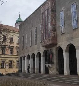 Vörösmarty Mihály Könyvtár