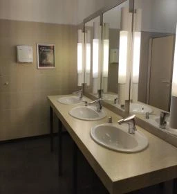 Vörösmarty Színház