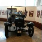 József Attila Városi Könyvtár és Múzeum Makó - 