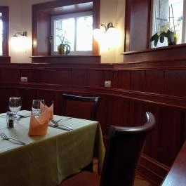 Szikra Galéria Étterem, Kávézó & Rendezvényház Jászberény - Belső