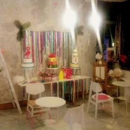 Sütit akarok!, Budapest - Belső