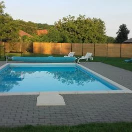 Násfa Panzió Feldebrő - Medence/kert