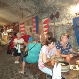 Castrum Boldua középkori étterem Boldogkőváralja - Belső