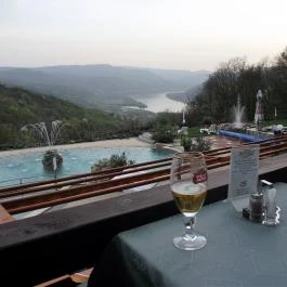 Silvanus Wellness & Konferencia Hotel Visegrád - Medence/kert