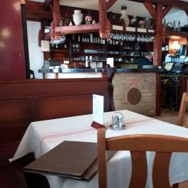 Halascsárda Panzió, Akasztó - Vendéglátás