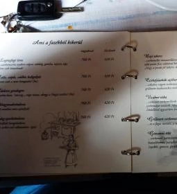 Lóki Csárda Panzió