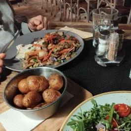 Piroska Étterem Egerszalók - Étel/ital