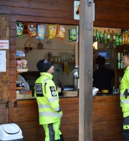 Pázsit-tó Étterem, Büfé