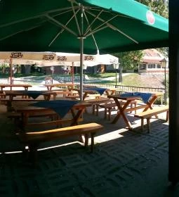 Pázsit-tó Étterem, Büfé