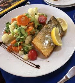 Fehér Fregatt Vendéglő