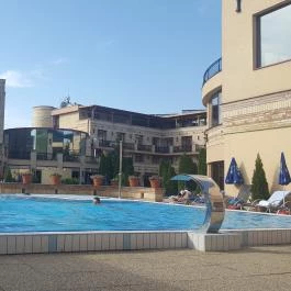 Hotel Kapitány Superior Wellness Sümeg - Medence/kert