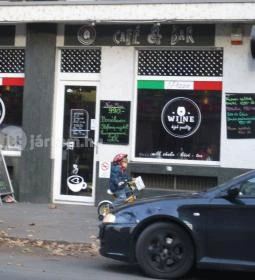 Cafe & Bar Mester Street