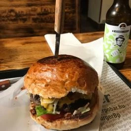 Firpo Burger & Bar Budapest - Étel/ital