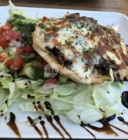 Flakon Bar & Restaurant