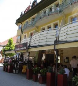 Gyöngyvirág Étterem