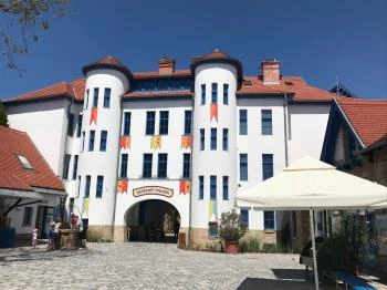 Holnemvolt Vár Budapest