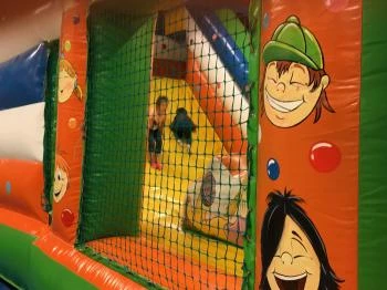 Kackac Játszóház - KöKi Terminál Budapest