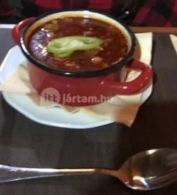 Lakomativ Étterem & Söröző