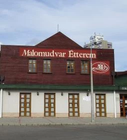 Malomudvar Étterem, Cukrászda , Panzió & Rendezvényház