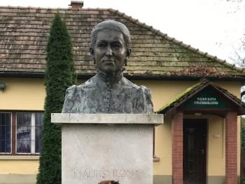 Mauks Ilona Emlékkiállítás Mohora