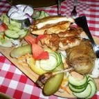 Nagy Fatál Konyhája Budapest - Étel/ital