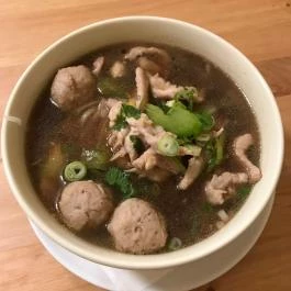 Rim Thanonh Thai Food, Budapest - Étel/ital