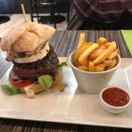 Ring Café & Gourmet Burger Bar Budapest - Étel/ital