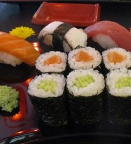 Sakana & Sakura Sushi Bar