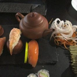 Sakura Gozsdu, Budapest - Étel/ital