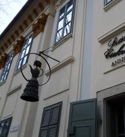 Százéves Cukrászda