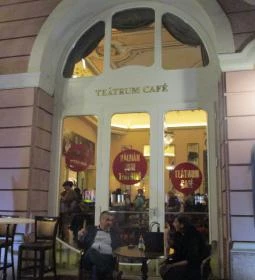 Teátrum Café & Bistro