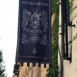 Trattoria Pomo D'Oro, Budapest - Külső kép