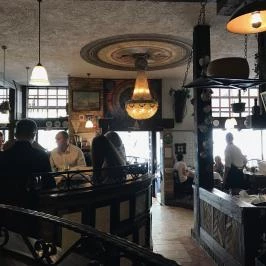 Trattoria Pomo D'Oro, Budapest - Belső