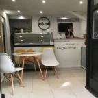 WG Eat Me Bubble Waffle Bar Budapest - Belső