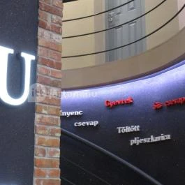 Yu-Grill (Haris köz), Budapest - Belső