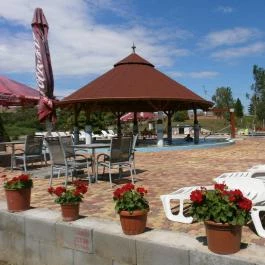 F?zfa Hotel és Pihen?park, Poroszló - Medence/kert