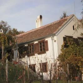 Határmenti Vigadó, Bozsok - Külső kép