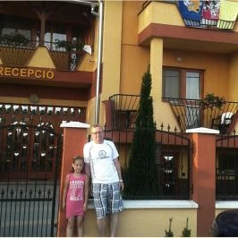 Royal Hotel Cserkeszőlő - Külső kép