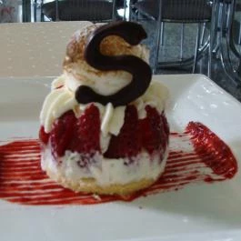 Sarokház Étterem , Ócsa - Étel/ital