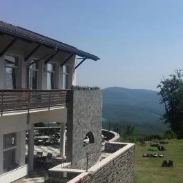 Grandhotel Galya, Galyatető - Medence/kert