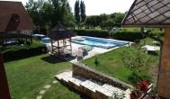 Wellness Park Panzió Gyenesdiás - Medence/kert